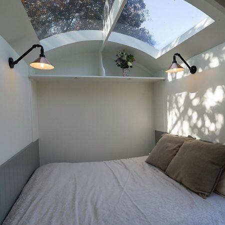Bannfield Shepherds Hut Ballymoney Bagian luar foto